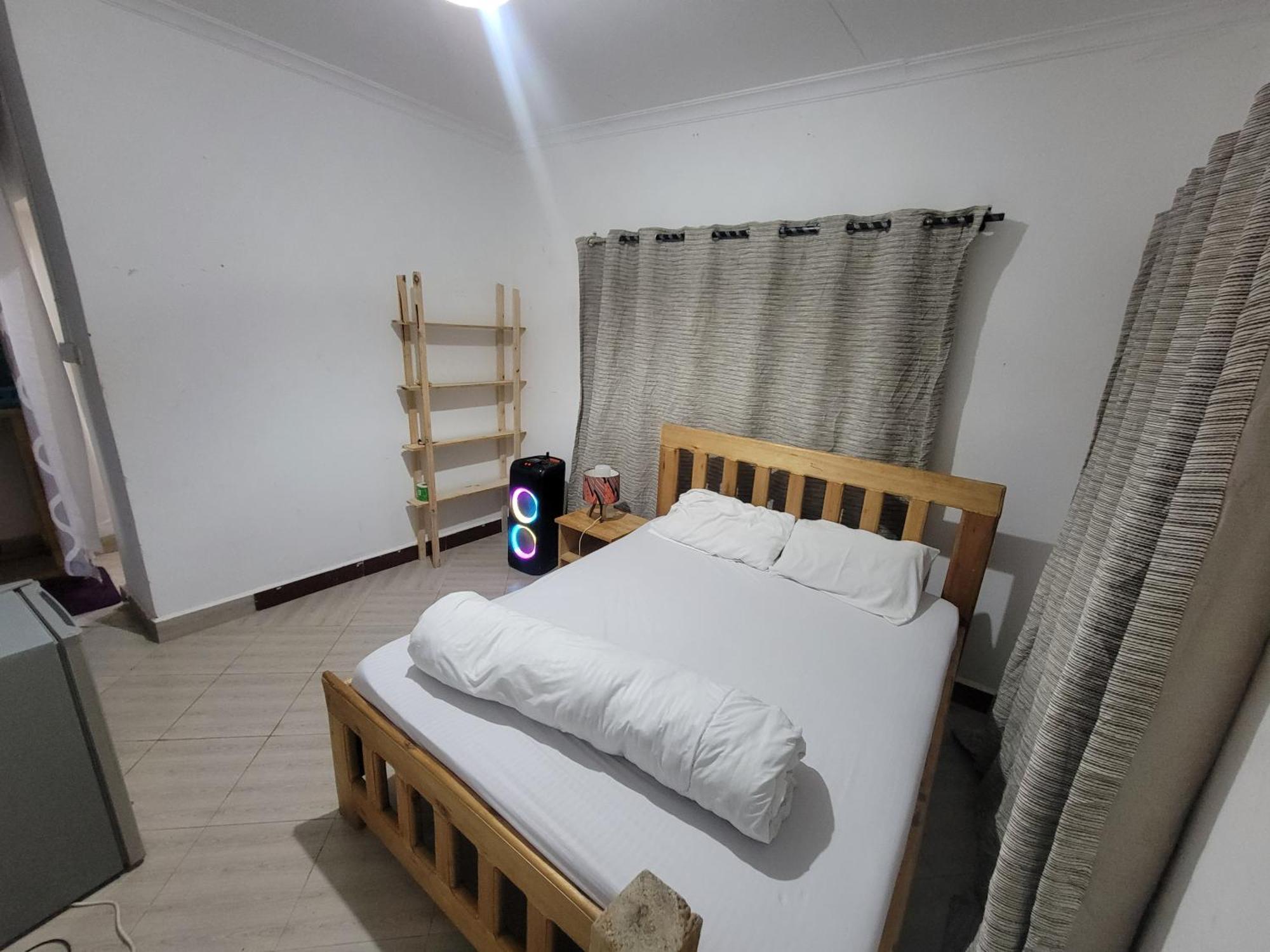 Safari Junction Backpackers Hostel Іринга Екстер'єр фото